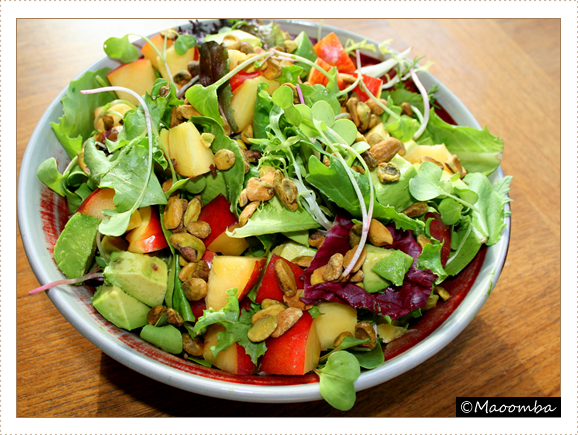 Nectarine-Pistachio-Avocado-Salad