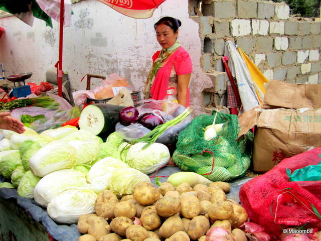 Dunhuang markets produce4 - giant gourd