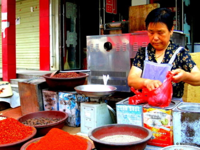 Dunhuang markets spice lady